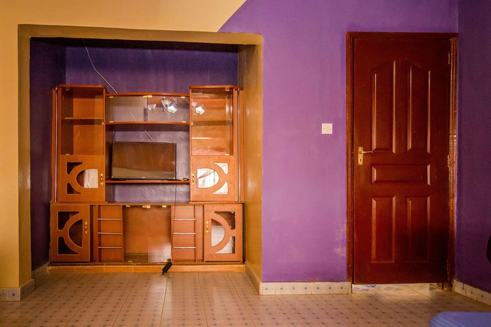 Grande Hotel Isiolo Bagian luar foto